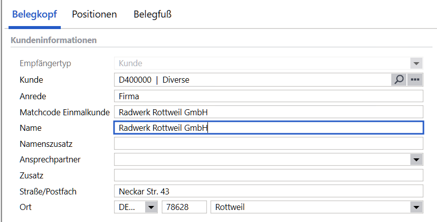 Belegkopf der Verkaufsbelegerfassung mit Kunde D400000 Diverse, darunter das Feld Matchcode Einmalkunde und die von Hand erfasste Anschrift Radwerk Rottweil GmbH, Neckar Str. 43, 78628 Rottweil